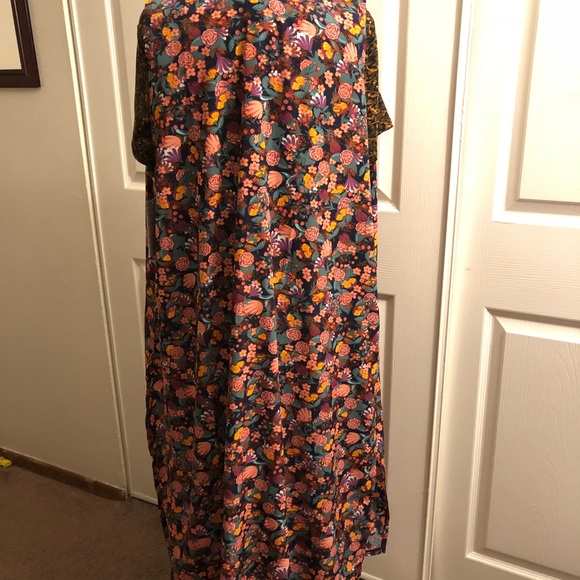 NWT BOHO Duster Floral LulaRoe Med Cardigan - Picture 7 of 8
